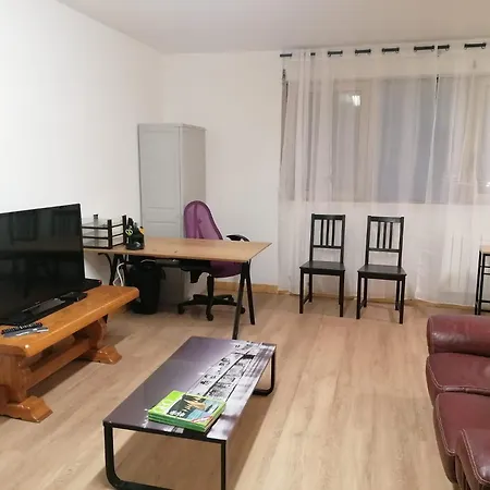 Appt Centre St Marc-possibilite De Parking Apartment *