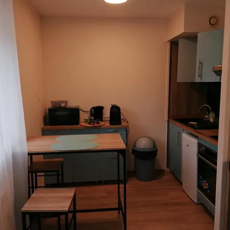 Appt Centre St Marc-possibilite De Parking