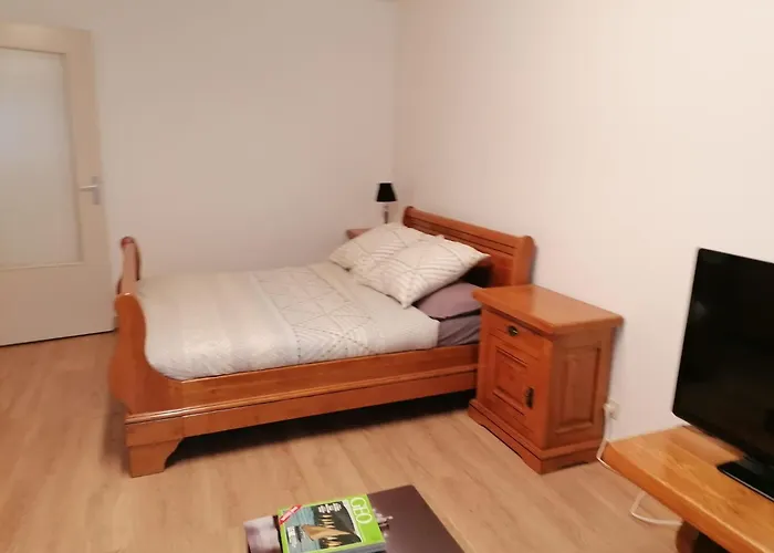 Appt Centre St Marc-possibilite De Parking *