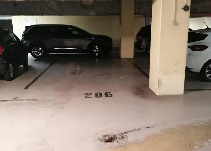 Appt Centre St Marc-possibilite De Parking Appartement *